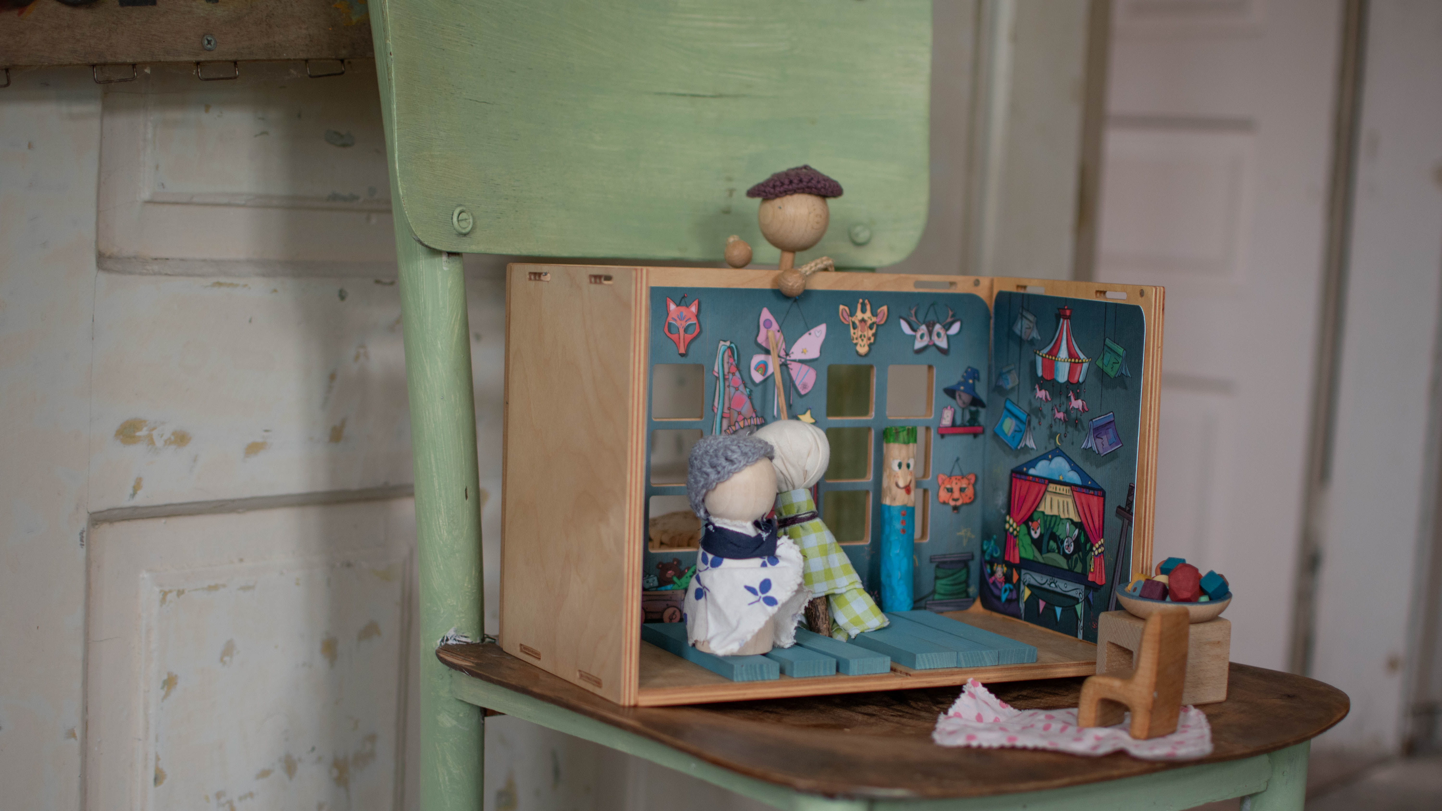 autumn dollhouse play-2