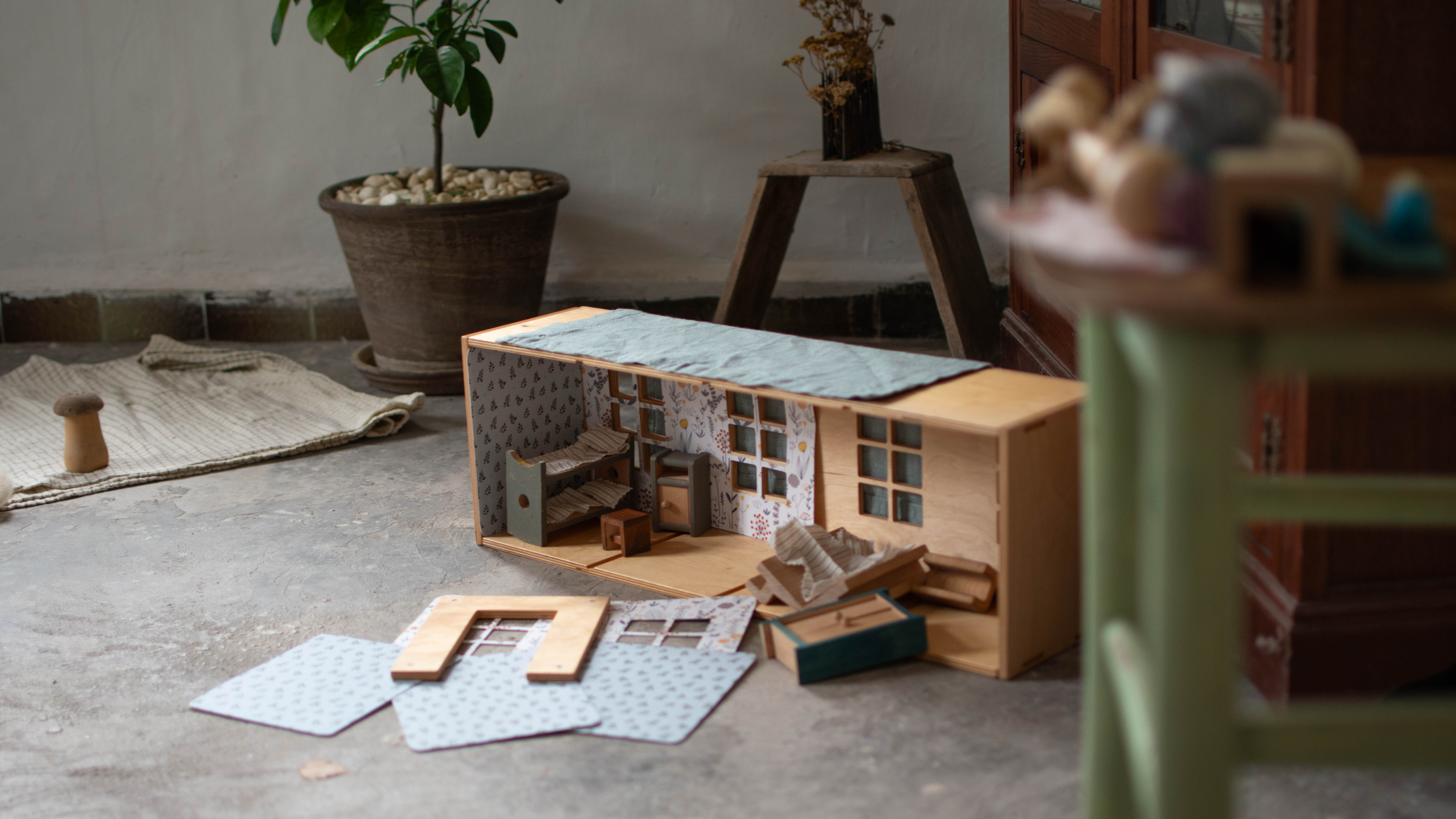 autumn dollhouse play-3
