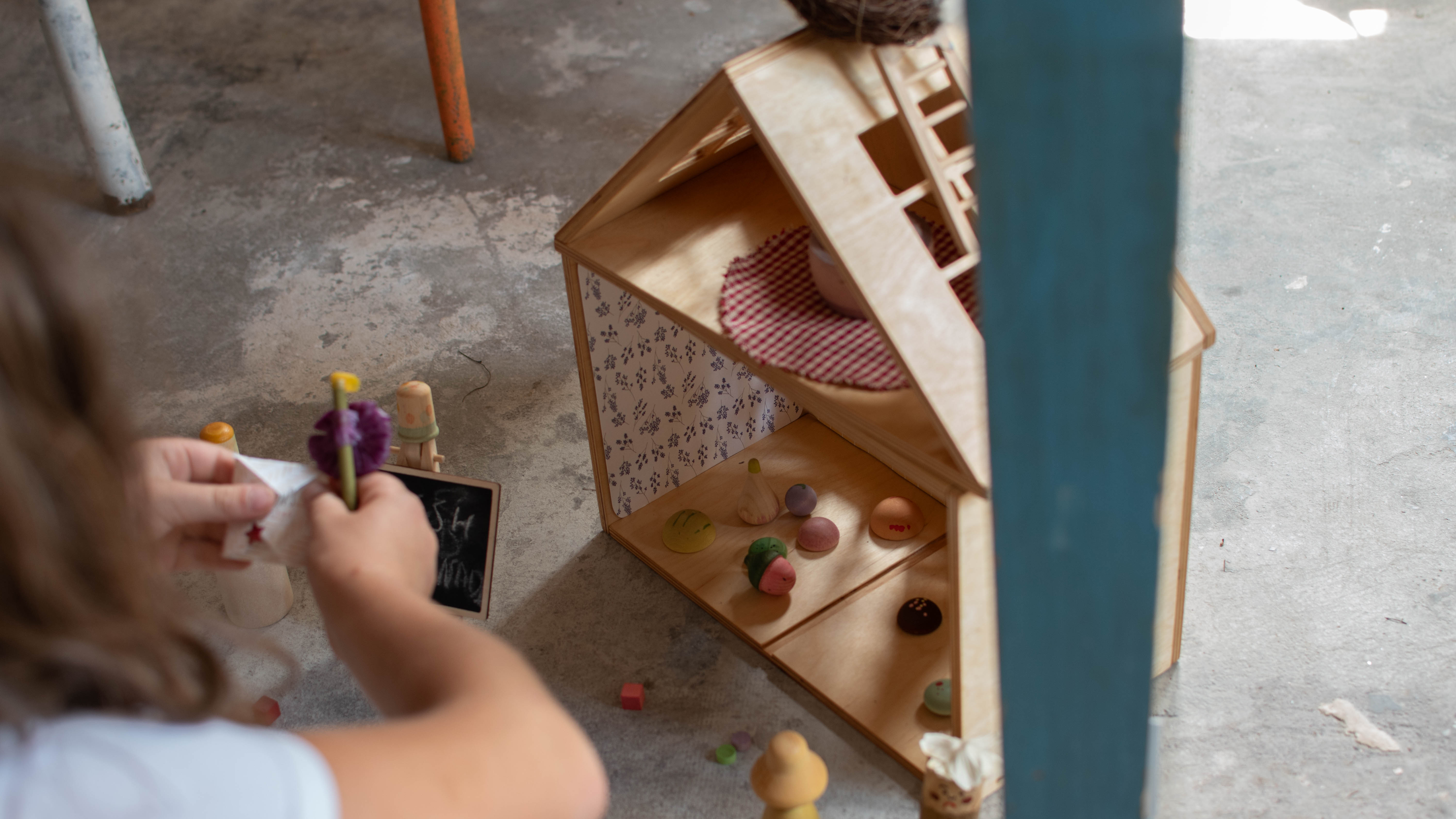 autumn dollhouse play-4