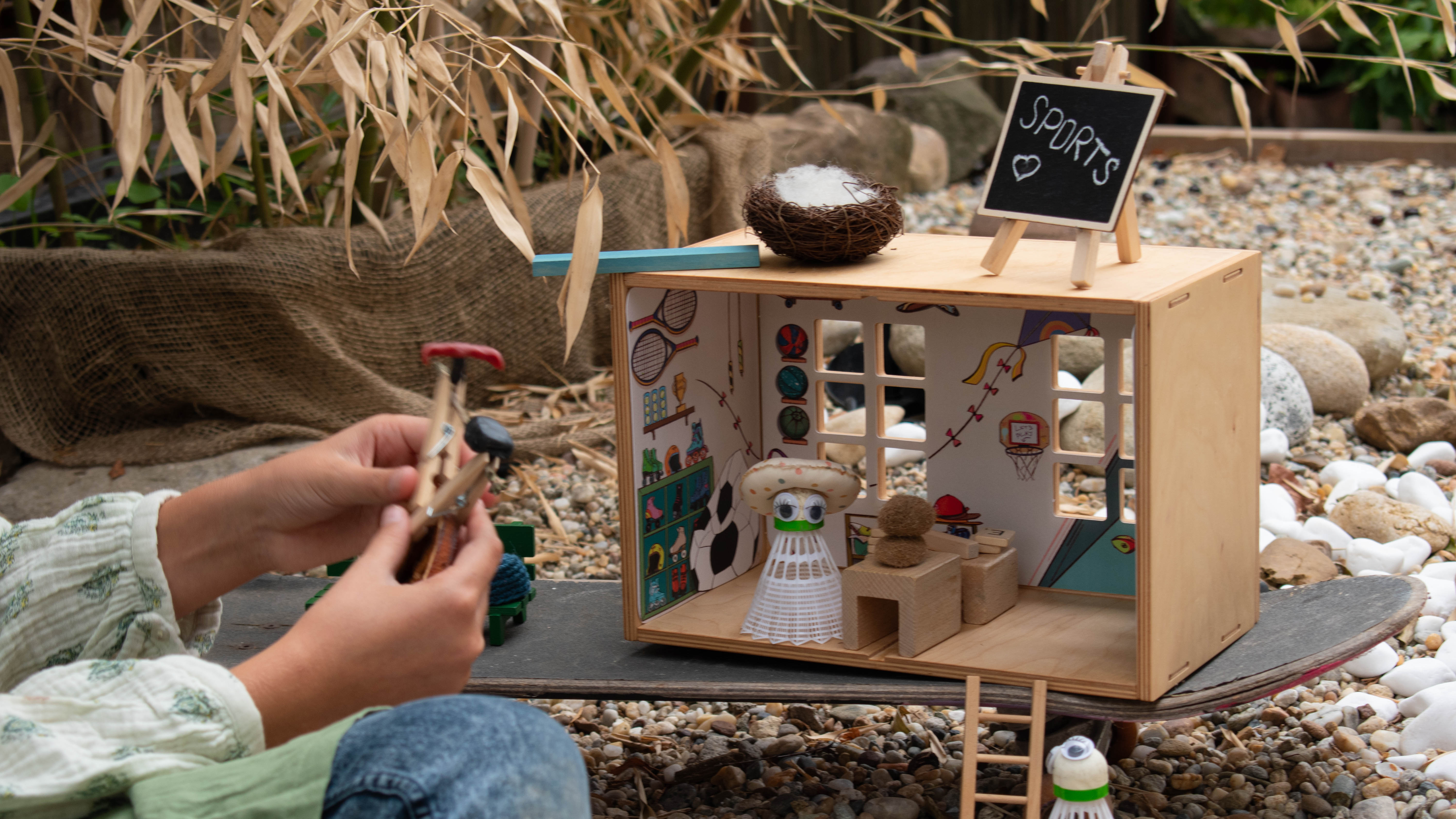 autumn dollhouse play